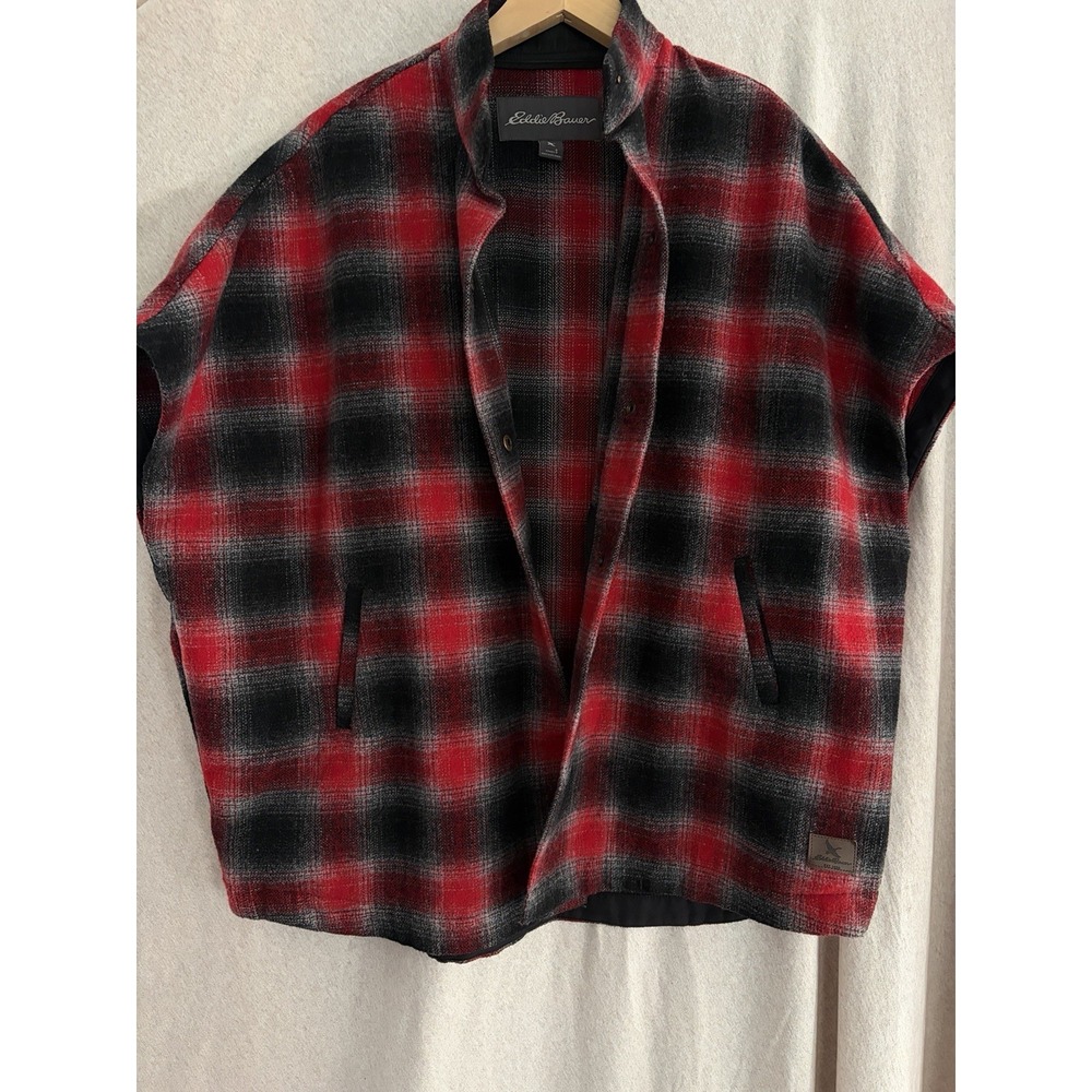 Eddie Bauer Wool Blend Cape Red Black Plaid Snap Front Size Small
